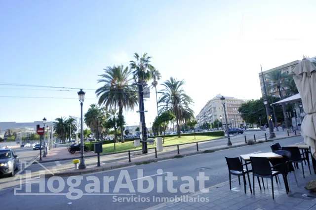 Muy amplio con garaje y terraza cerca de la playa — 40