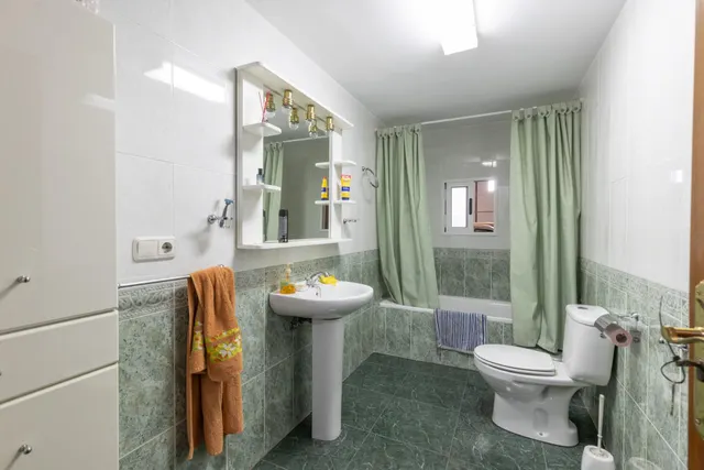 SE VENDE NEGOCIO RENTABLE EN LOJA (OPCION TRASPASO O ALQUILER) — 20
