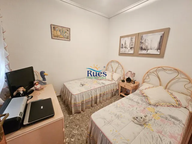 CASA EN BUEN ESTADO CENTRICA, EN CASTELLON DE LA PLANA — 14