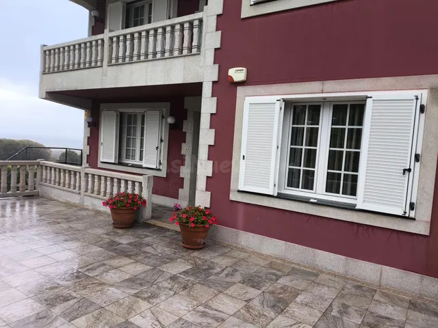 Impresionante casa en Lema-Baldaio (Carballo) - foto 2