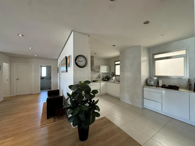 Apartamento 4 habitaciones 193m² en venta - Villamartin - foto 3