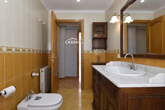 ZONA CENTRO-  Piso de 3 dormitorios y terraza. Ascensor. — 29
