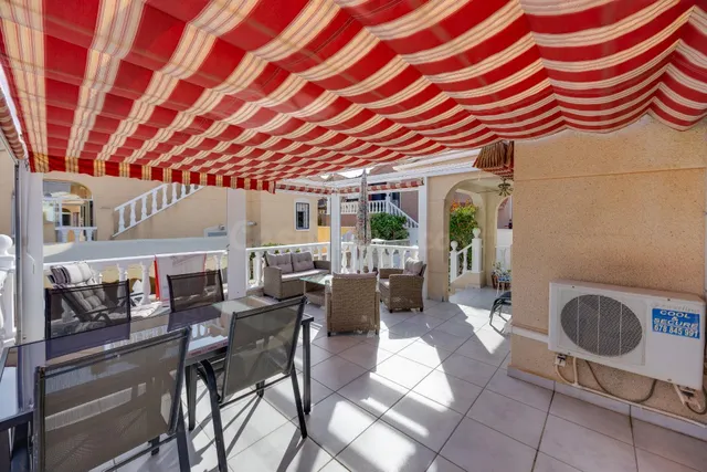 CHALET INDEPENDIENTE EN CIUDAD QUESADA CON JARDIN, GARAJE Y PISCINA COMUNITARIA — 5