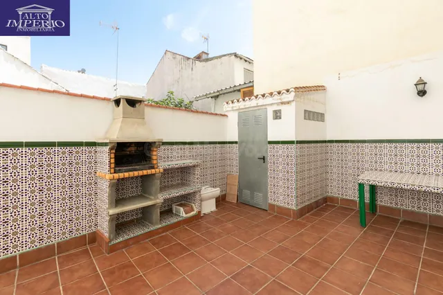 Piso en Armilla Centro con patio de 46 m2, 2 dormitorios y metro — 4