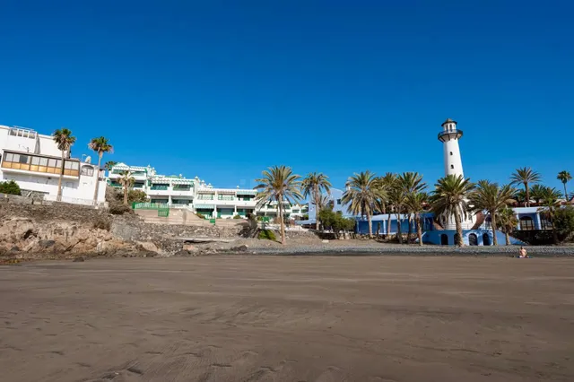 Exclusivo Apartamento en Primera Línea de Playa con Jardín P - foto 2