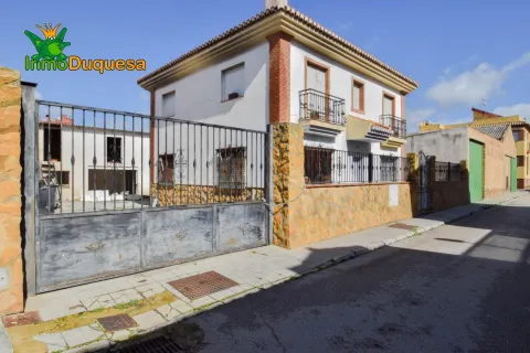 Chalet de 4 dorm. en CIJUELA - Para reformar