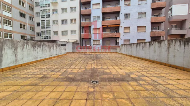 LOCAL COMERCIAL EN EL CENTRO DE LA CUIDAD — 4