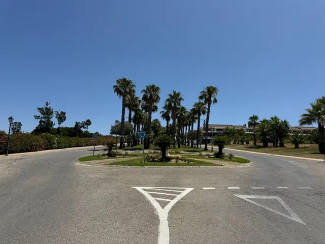 PARCELA URBANA CON PROYECTO — 7