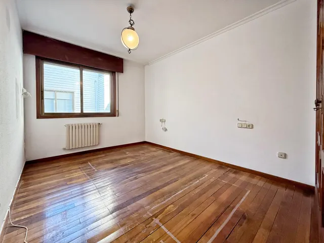 ESPACIO, LUZ NATURAL Y TODO EL POTENCIAL EN PLENO CENTRO. — 12