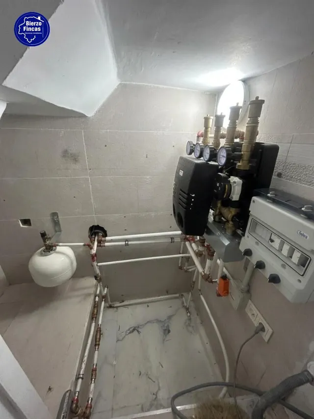 **se vende casa en Oviedo** — 43