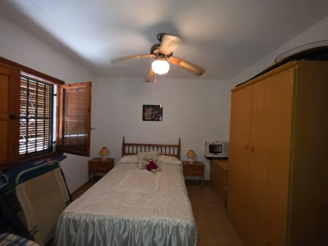 Magnifica vivienda para reformar, buena ocasion para invertir — 25