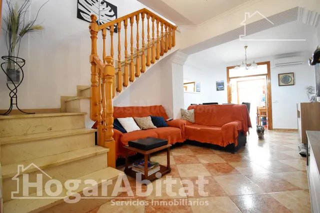¡CENTRO HISTÓRICO! CASA MUY AMPLIA Y LUMINOSA CON TERRAZA Y  - foto 2
