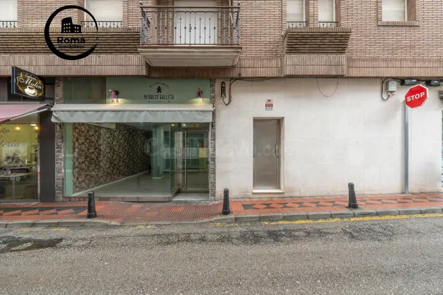SE VENDE LOCAL COMERCIAL EN ARMILLA (CENTRO) - foto 2