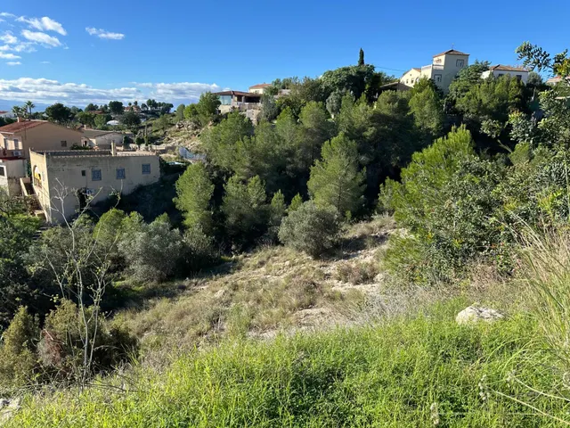 Terreno disponible en Urbanizacion Los Lagos — 6