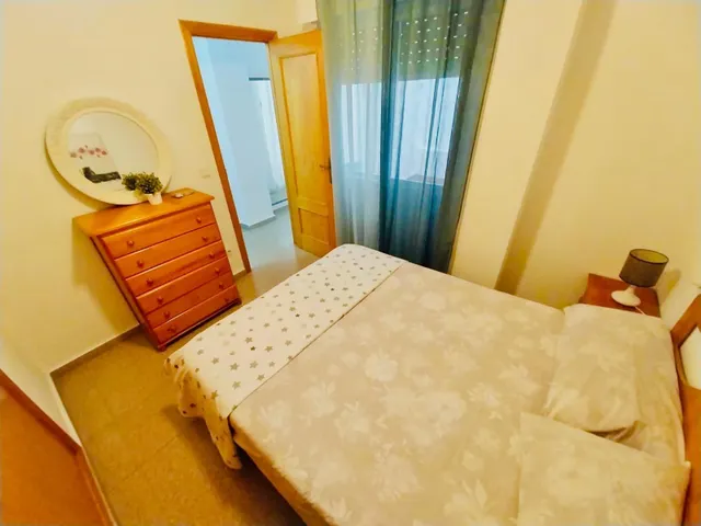 Alquiler de larga estancia en Guardamar en apartamento de 1 habitación. — 25
