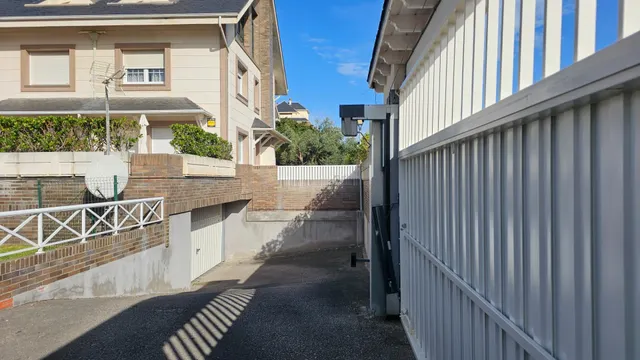 Chalet en primera línea de Laredo — 44
