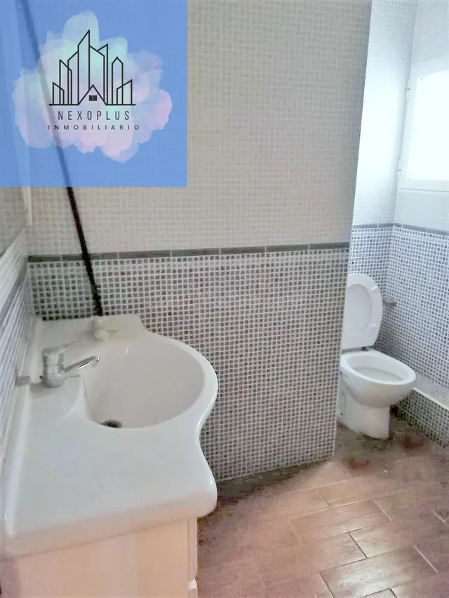 Vivienda en venta cuarto sin ascensor en Silla alquilada - foto 4