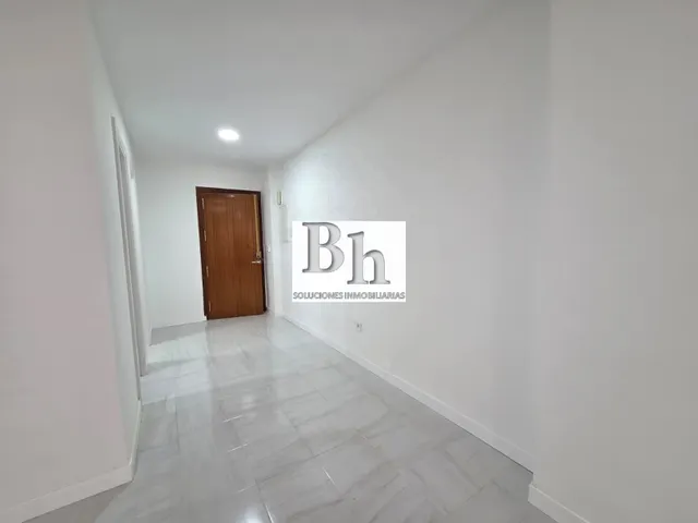 INMOBILIARIA BLANHOGAR VENDE LOCAL EN TORREMOLINOS — 8