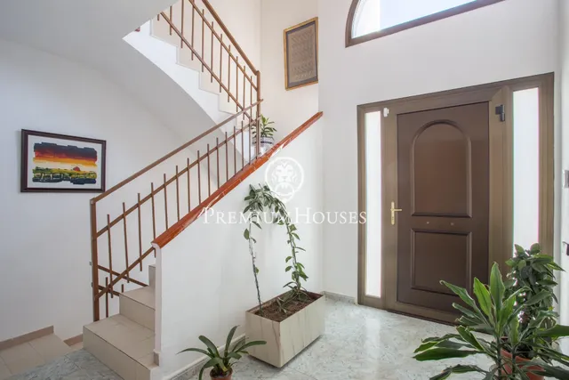 Espectacular Casa en Alella con Vistas al Mar y Dos Viviendas — 28