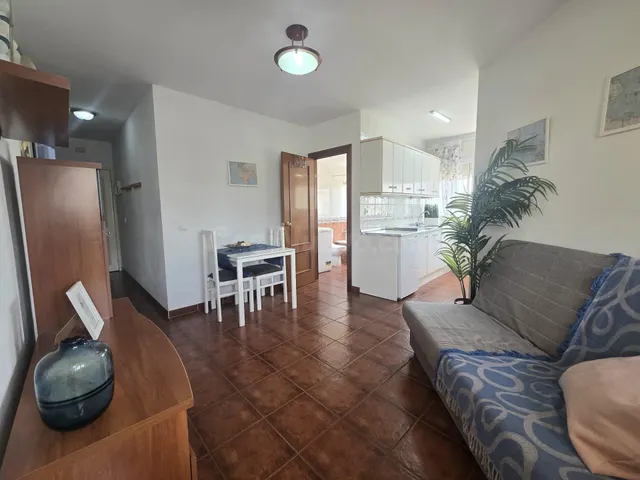 ¡NUEVA EXCLUSIVA! Estudio céntrico con terraza y vistas desp - foto 4