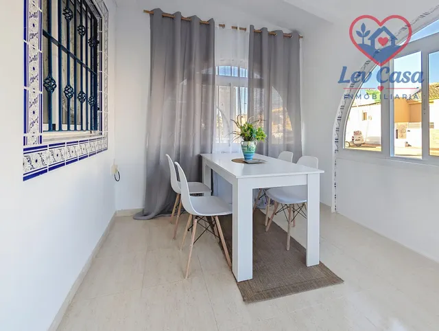 Casa adosada con orientación sur y solárium en Camposol - foto 3