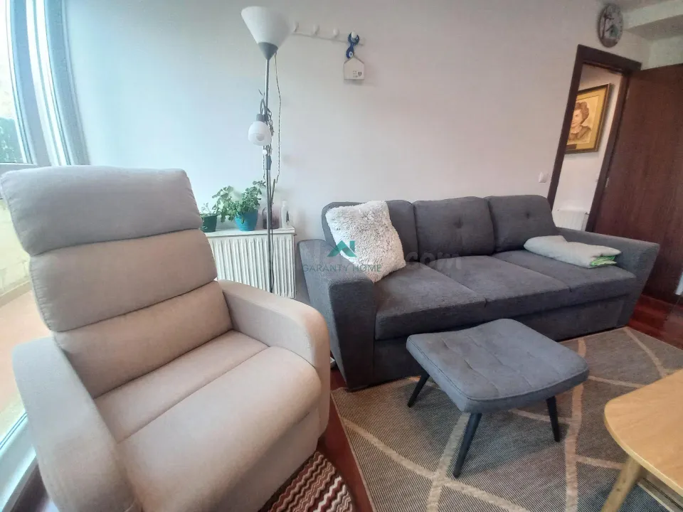 Se vende bajo en Treto
