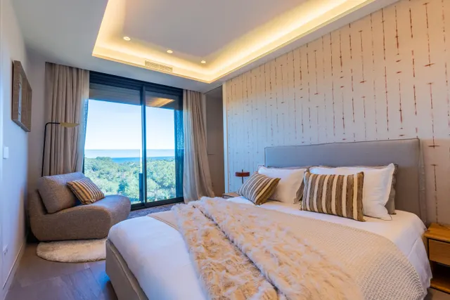 Planta baja 3 habitaciones 154m² en venta - Zona Pueblo — 18