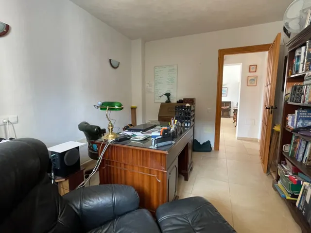 Exclusivo chalet con 9000m2 de parcela — 31