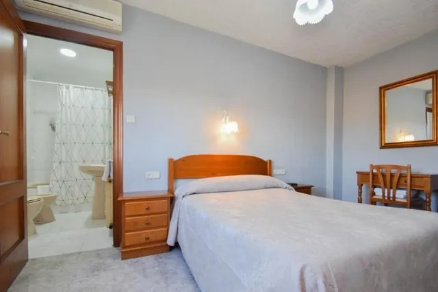 Hostal en venta Santa Fe — 43