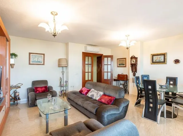Maravilloso apartamento situado en la Urbanización Miramar e - foto 5