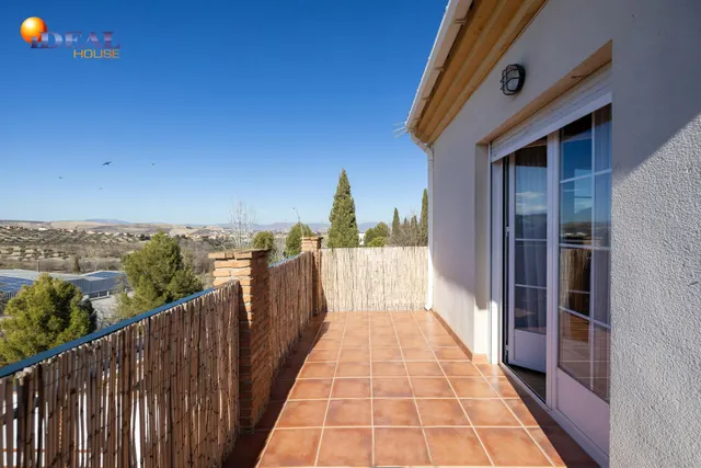 MAGNÍFICO CHALET EN URB. SUEÑOS DE CADIMA, ALHENDIN — 26