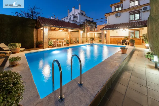 VIVIENDA PAREADA EN MONTELUZ — 18