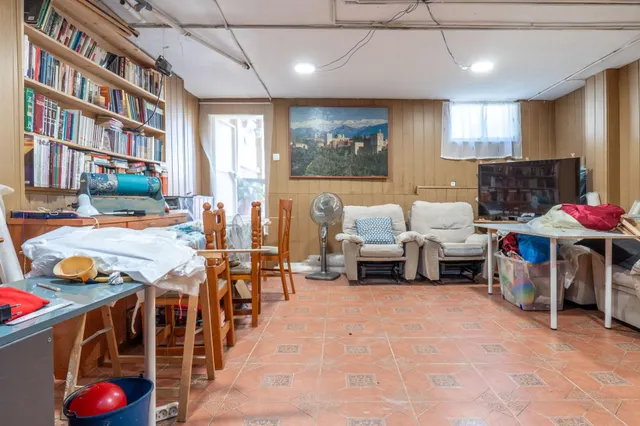 VIVIENDA UNIFAMILIAR ADOSADA EN OGIJARES — 46