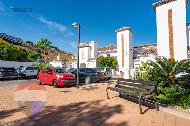 ESPECTACULAR TERRAZA EN ESQUINA Y VISTAS AL MAR EN LA ZENAIDA – RINCÓN DE LA VICTORIA — 42