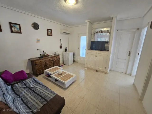 Bungalow en Planta Baja con Gran Jardín y Piscina en Torrevieja ☀️ — 4