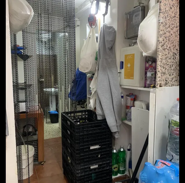 Local comercial - Santa Coloma de Gramenet (Santa Rosa) — 10