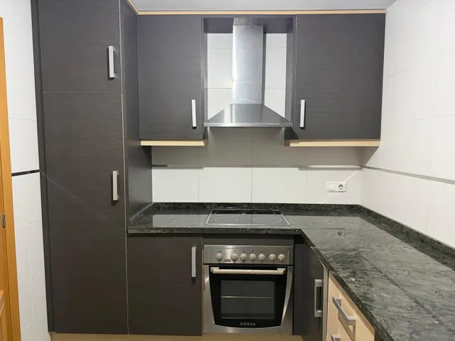 VENTA DE MAGNIFICO PISO CON PLAZA DE GARAJE EN MURO — 6