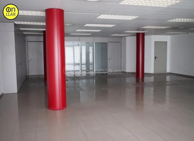Amplio local comercial en Granollers - Zona Lledoner - foto 4