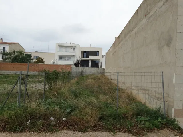 SOLAR LARGO EN ZONA VALLETES - foto 2