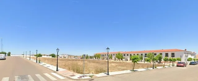 Terreno urbano para construir en venta en Olivenza — 3