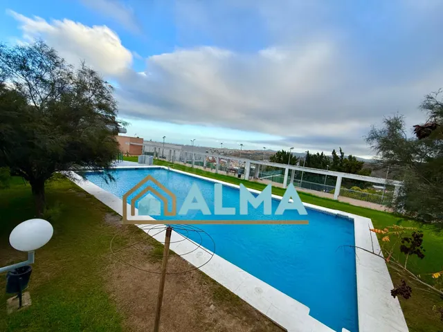 Espectacular Atico con terraza y gran de solarium en urb. pr - foto 3