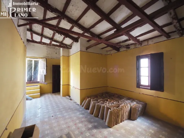 Se vende espectacular casa de planta baja en esquina en una  - foto 3