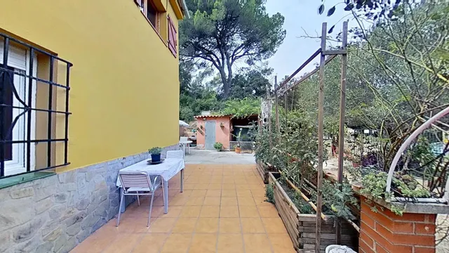 Chalet independiente con parcela de 1.000 m2 en Sol i Aire – Sant Cugat del Vallès — 32
