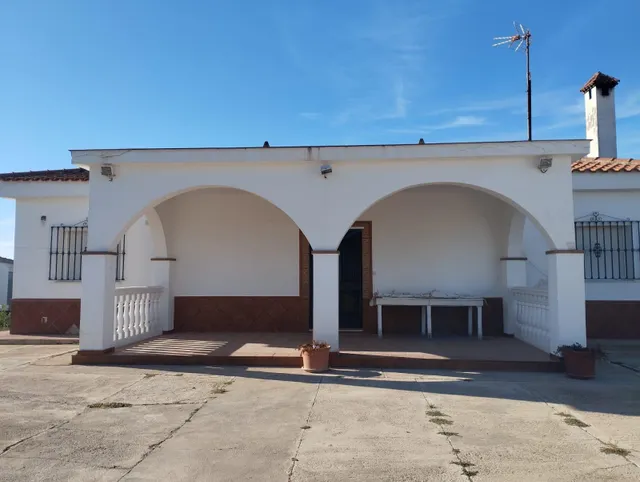 Amplio Campo con Casa y Piscina en Pago Redondo ! — 27