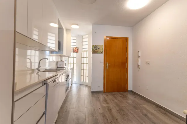APARTAMENTO DOS DORMITORIOS ZONA LA VELETA . — 11