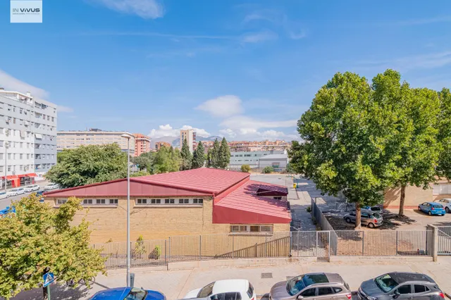 ALQUILER DE PISO DE 4 DORMITORIOS EN EL BARRIO DE ALBAYDA TOTALMENTE AMUEBLADO Y EQUIPADO Y CON PLAZA DE  GARAGE INCLUIDA — 9