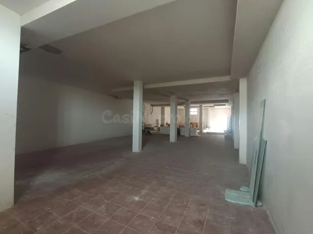 ¡INCREIBLE OPORTUNIDAD! Local Comercial en Soutomaior — 2