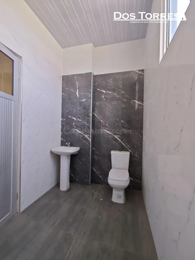 Local comercial 219m² en alquiler - Tamborada - foto 4