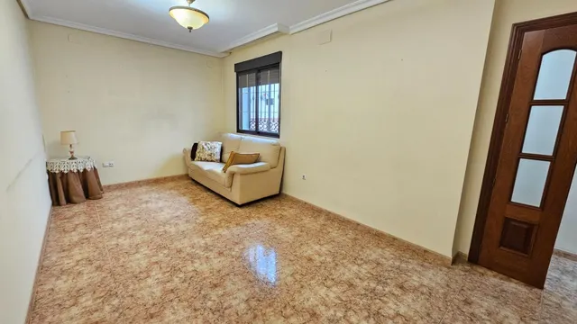 CAÑERO. Amplia Casa con cochera privada — 7