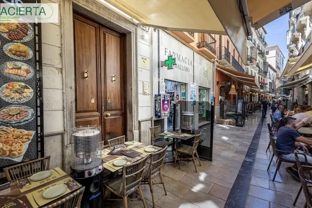 PISO CON LICENCIA TURISTICA EN CALLE NAVAS — 21